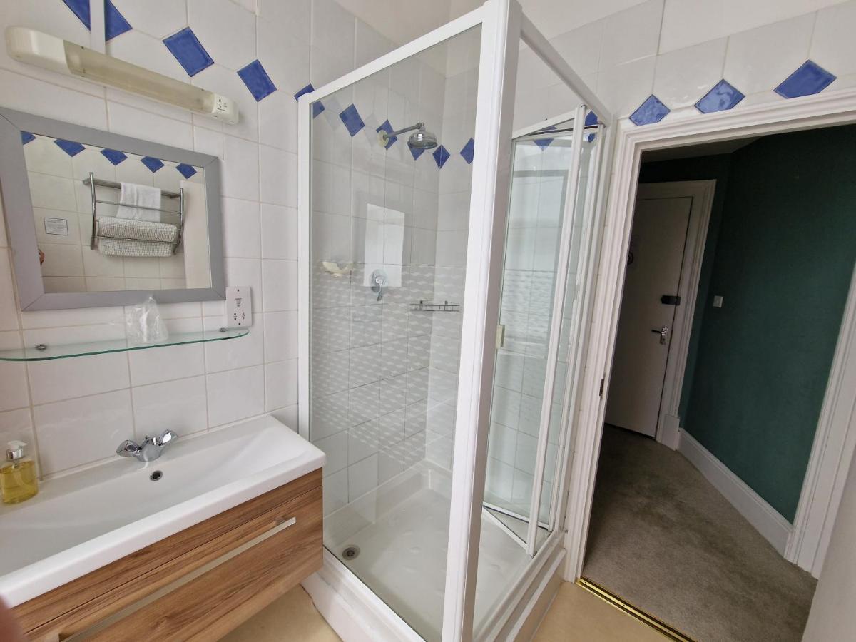 The Portland Hotel Фолькустоун Экстерьер фото